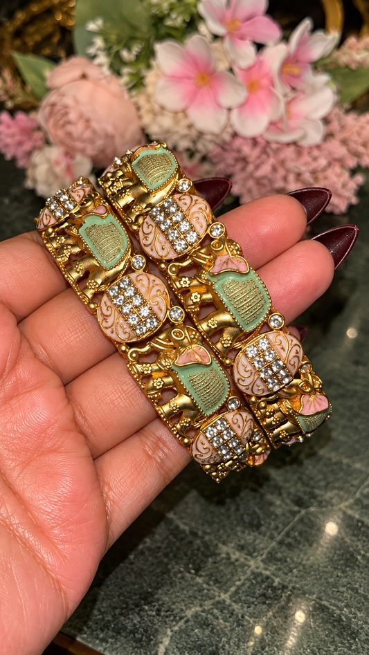 Pastel Noor Kada